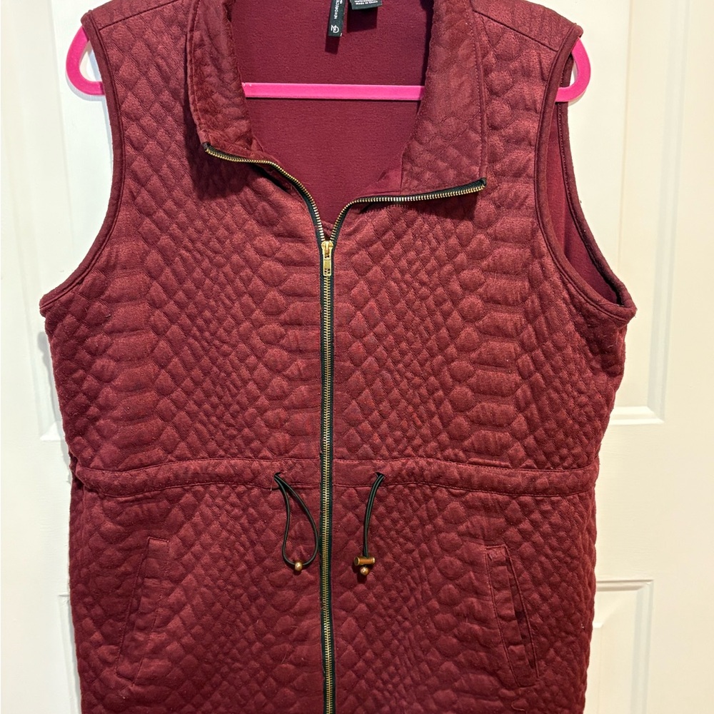 New Directions Burgundy Quilted Vest
